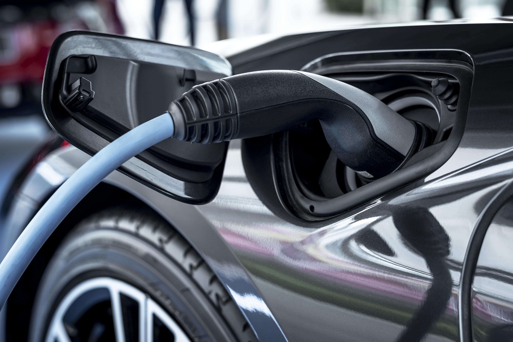 samochód elektryczny izera